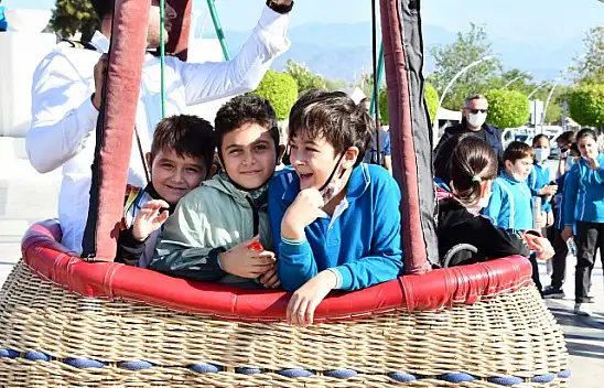 Hava oyunları muhteşem gösteriler ile devam ediyor