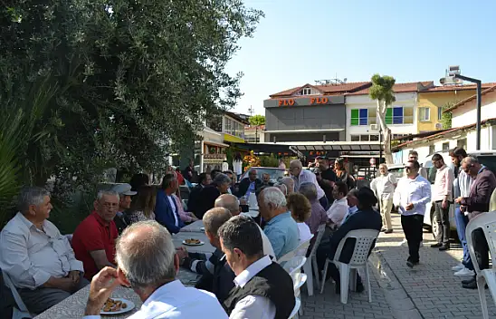 İYİ PARTİ İLÇE BAŞKANLIĞINDA BAYRAMLAŞMA PROGRAMI