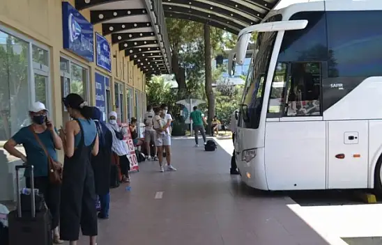 Kurban Bayramı öncesi otogarda yoğunluk yaşanıyor