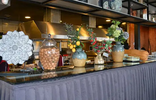 Mekanlar sevgililer için hazırlanıyor