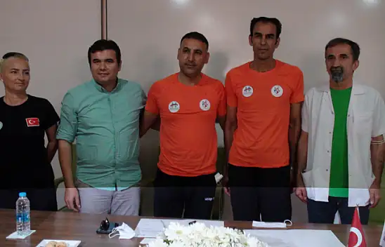 OTURARAK VOLEYBOL TAKIMI İLE ESNAF HASTANESİ ARASINDA ANLAŞMA SAĞLANDI