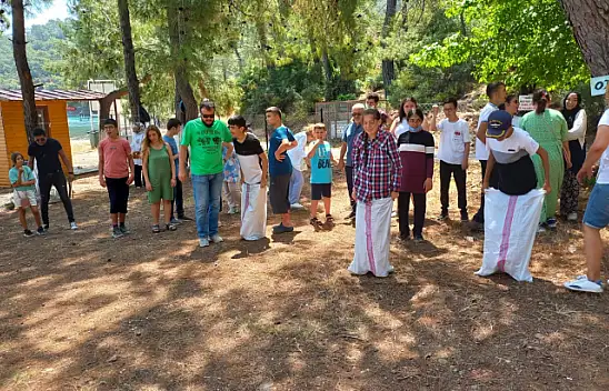 ÖZEL ÖĞRENCİLERDEN 'HOŞGELDİN YAZ' PARTİSİ