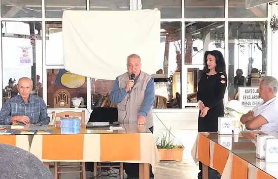 Şair Ali Talaş'tan imza günü