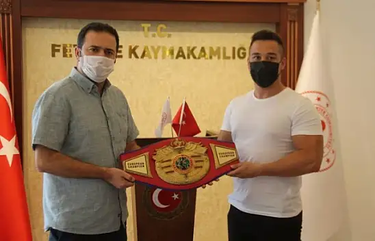 Şampiyon Boksör Alcu'dan, Kaymakam Fırat'a ziyaret