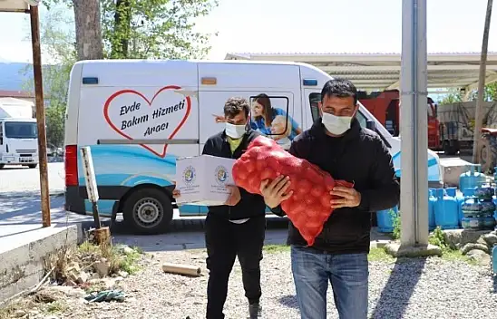 Seydikemer Belediyesi'nden gıda yardımı