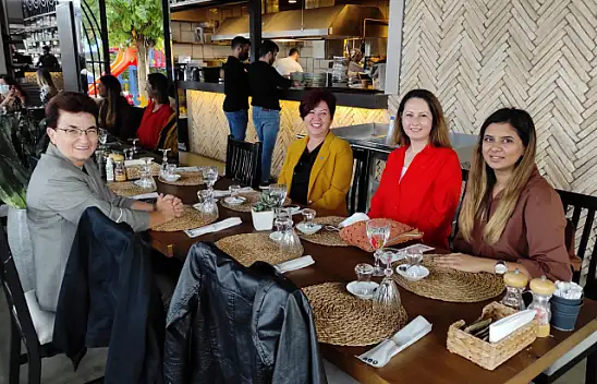 Türk Kadınlar Birliği kahvaltıda buluştu