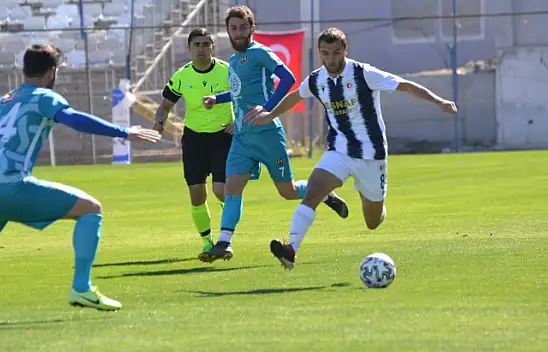 Cemal Şener 2 sezon daha Fethiyespor'da