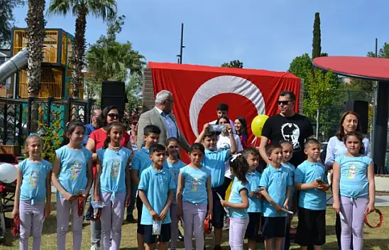 Çocuklar bayramlarını kutladı