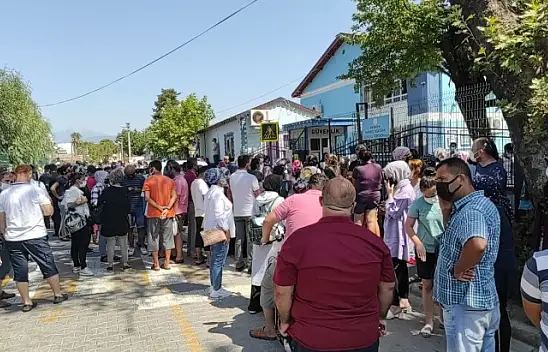 Fethiye'de bursluluk sınavı heyecanı yaşandı