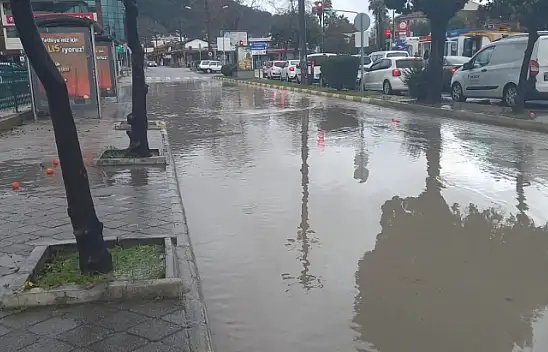 Fethiye'de etkili yağış