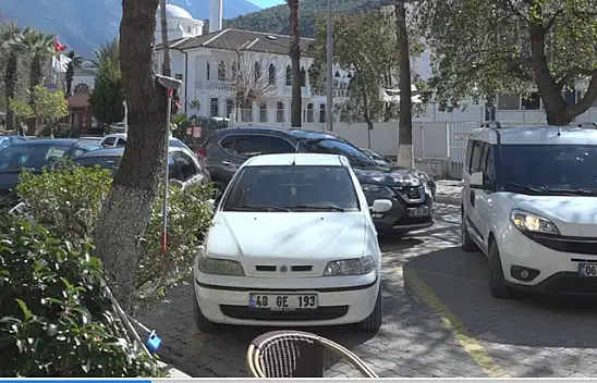 Fethiye'de trafik ve otopark sorunu gittikçe artıyor