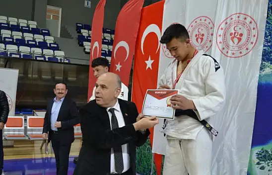 Genç Judocular yarıştı