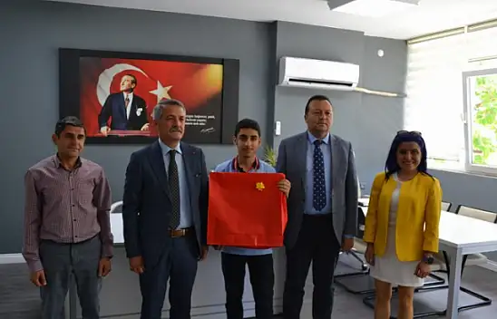 Genç Taha, Türkiye üçüncüsü