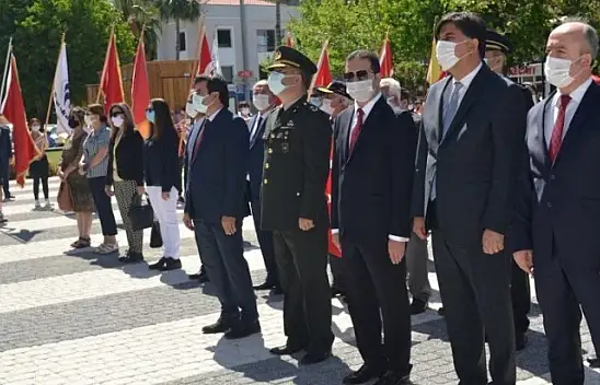 Gençlik ve Spor Bayramına buruk kutlama