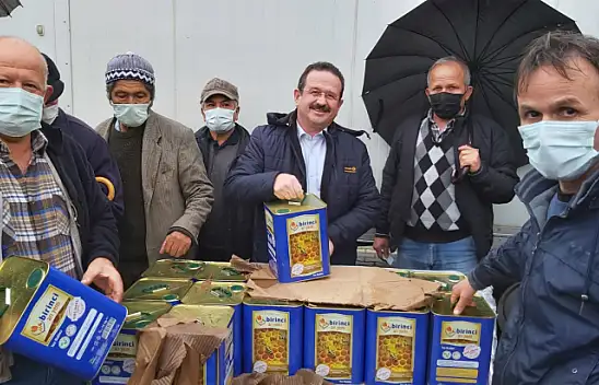 Kayıtlı 321 Arıcıya Yem Dağıtımı Yapıldı
