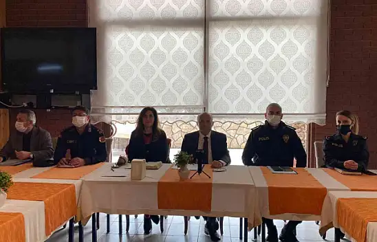 Kaymakam Vekili, muhtarlarla bir araya geldi