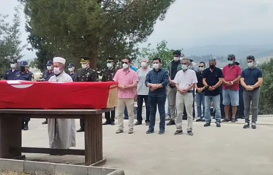 Kıbrıs Gazisi Akan, Fethiye'de toprağa verildi