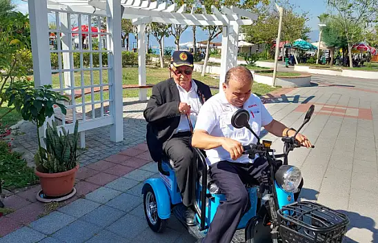 Kıvrak Motor'dan Gaziler Derneği'ne elektrikli motosiklet