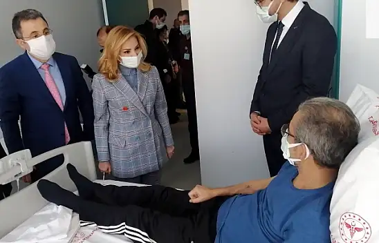 Muğla'da ilk böbrek nakli gerçekleşen Şahinkaya'ya ziyaret