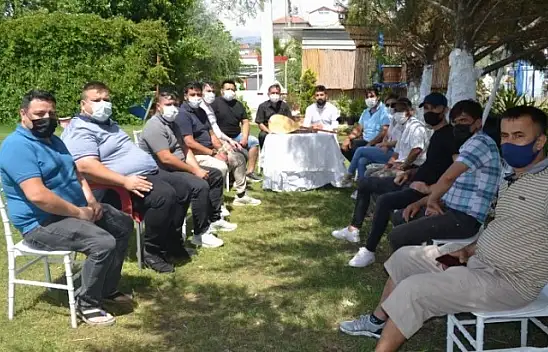 Müzisyenler işlerini geri istiyor