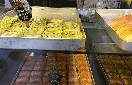 Özantep baklavaları Fethiye'de hizmete girdi