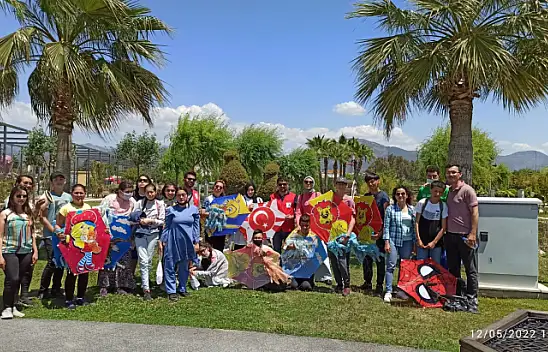 Özel öğrencilerden uçurtma şenliği