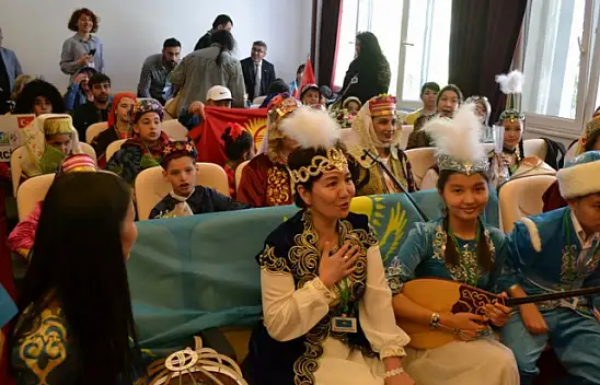 Türk Cumhuriyeti çocuklarından Kaymakam'a ziyaret