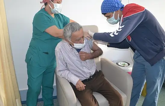 Vatandaşlar için aşı odaları hazır