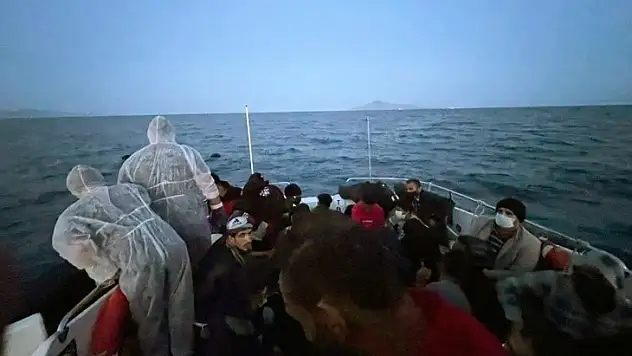 27 düzensiz göçmen kurtarıldı