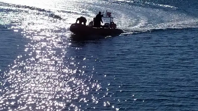 3 gündür kayıp olan üç kişiyi arama çalışmaları devam ediyor