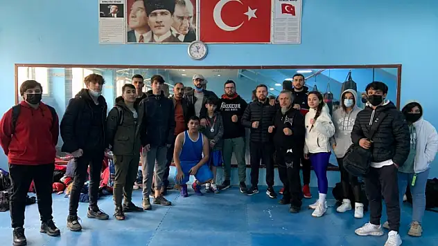 6 boksör altın madalya kazandı