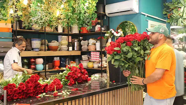 Anneler Günü öncesi Çiçekçilerde hareketlilik arttı