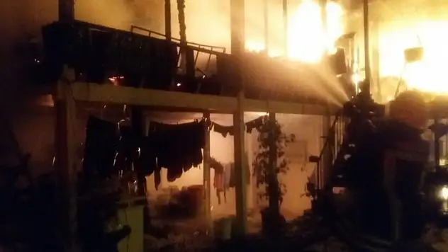 Bodrum'da İki Ev Küle Döndü