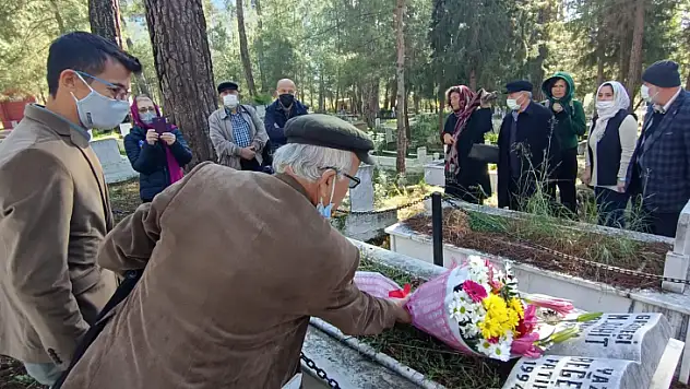 Cahit Beğenç mezarı başında anıldı