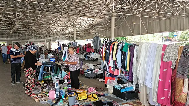 Çalıca İkinci El Pazarı, Fethiyelilerin Uğrak Noktası Olmaya Devam Ediyor