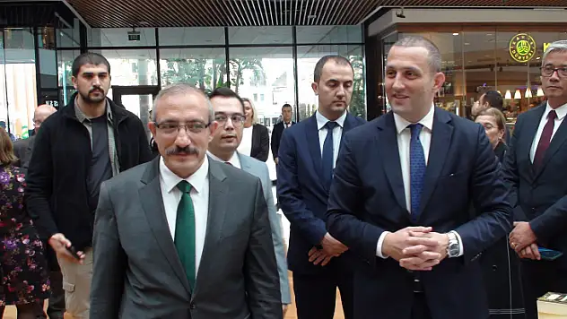 CEZA VE TEVKİFEVLERİ GENEL MÜDÜRLÜĞÜ'NDEN KİTAP BAĞIŞ KAMPANYASI