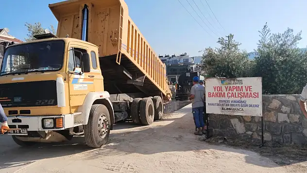 Çiftlik Mahallesi'nde Asfaltlama Çalışmaları Devam Ediyor