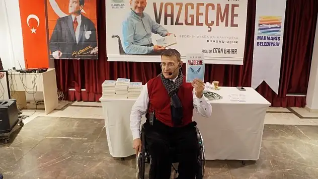 Cumhuriyet Tarihinin Tekerlekli Sandalyedeki İlk Dekanı Hayatını Anlattı