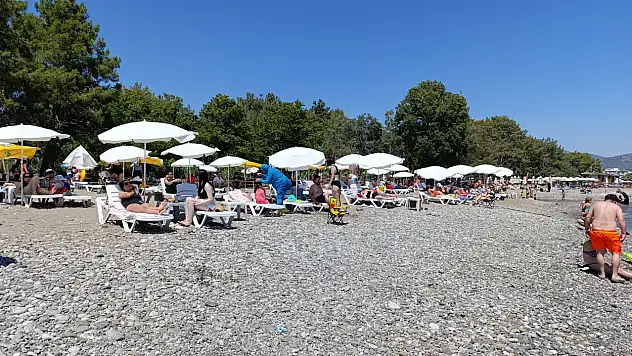 Fethiye Akmaz Plajı uygun fiyatlarıyla dikkat çekiyor