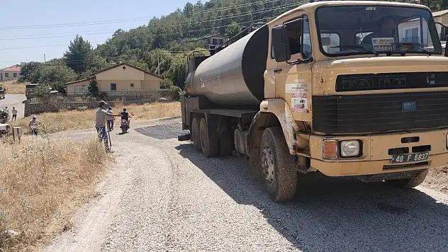 Fethiye Belediyesi yol çalışmalarını sürdürüyor