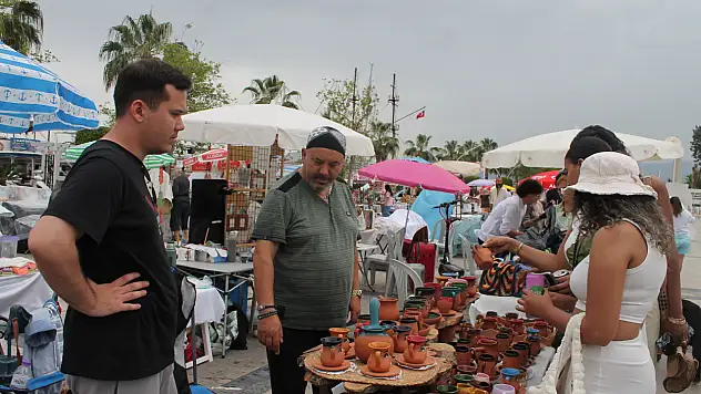 Fethiye Beşkaza Meydanı'nda FETAV tarafından Anneler Günü etkinliği