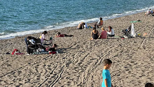 Fethiye Çalış'ta yazdan kalma günler devam ediyor