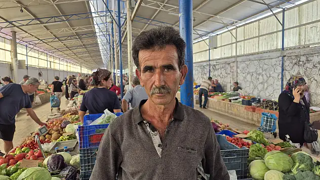 Fethiye Cuma Pazarı'nda üreticiler maliyet ve satışları değerlendirdi