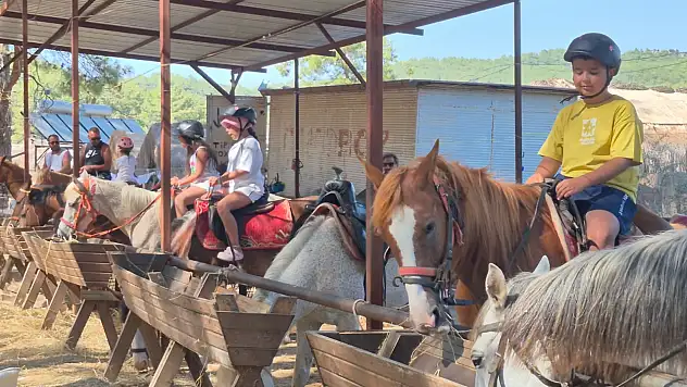 Fethiye'de at turları ilgi görüyor