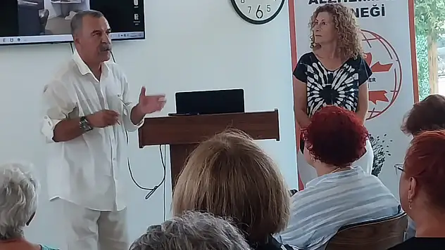 Fethiye'de 'İnsanın Kullanım Kılavuzu' Semineri