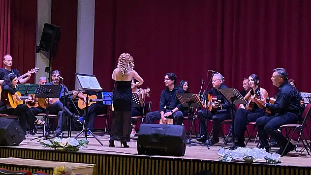 Fethiye'de 'Türk Batı Müziği' konseri düzenlendi