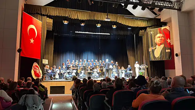 Fethiye'de Türk Sanat Müziği Rüzgârı Esti