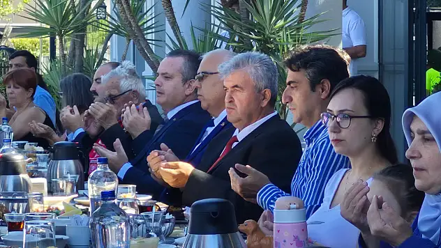Gazi Ve Şehit Ailelerine Kahvaltı Etkinliği
