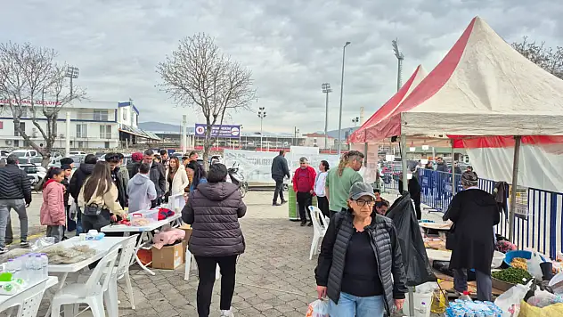 Hamsi Festivali'nde DMD Hastası Yusuf Eymen'e Destek