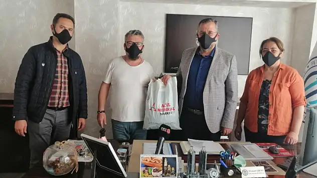 İGD-FTSO İŞ BİRLİĞİNDE ÇALIŞAN GAZETECİLERE MASKE